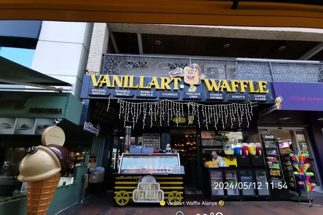 Alanya Vanillart Waffle & Cafe