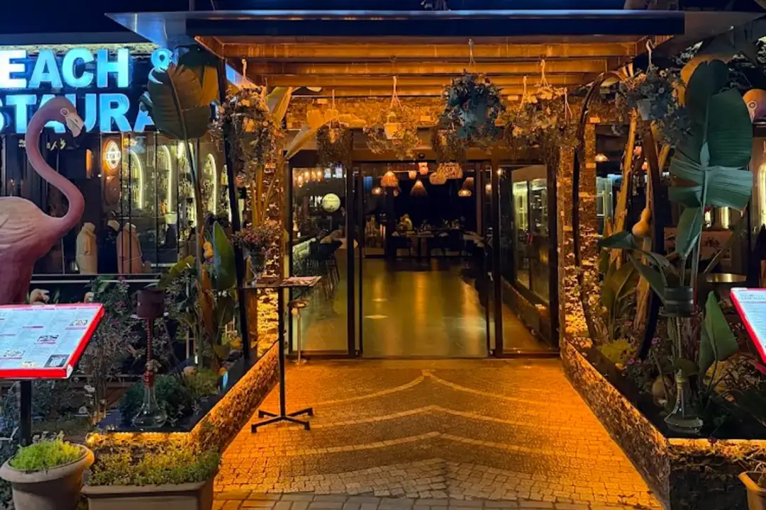 Flamingos Beach Club