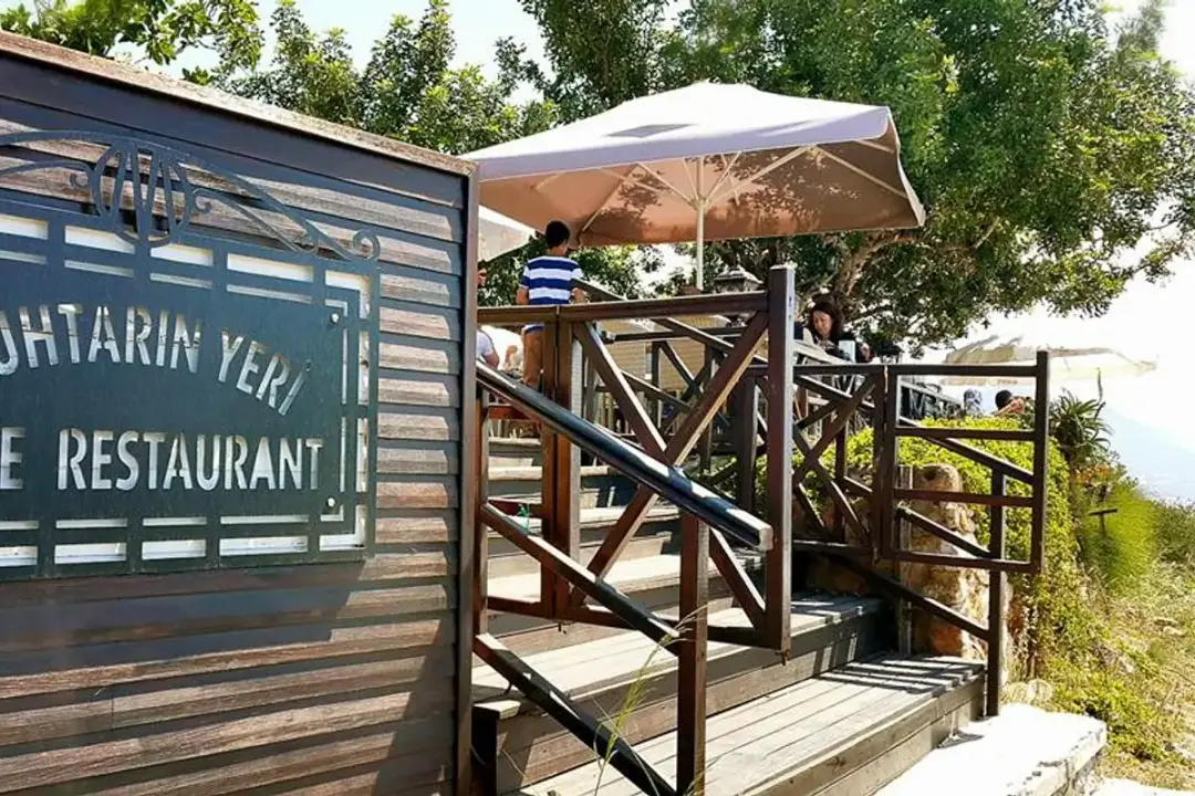 Muhtarın Yeri 1