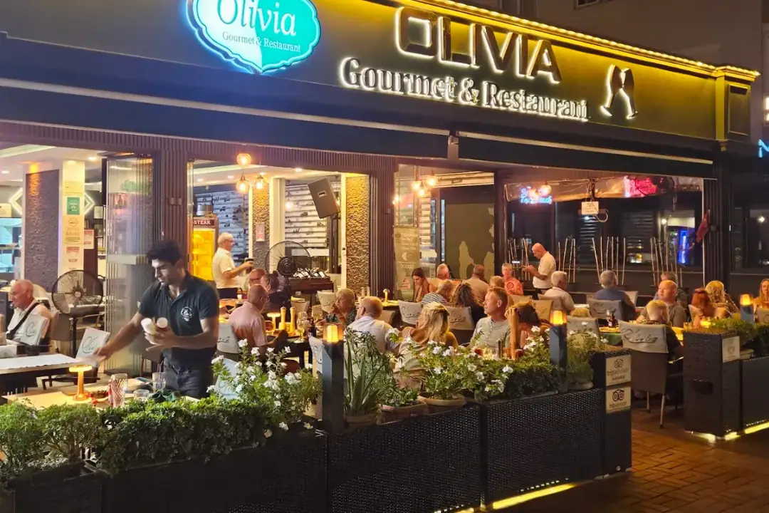 Olivia Gourmet Restaurant & Cafe Bar 1