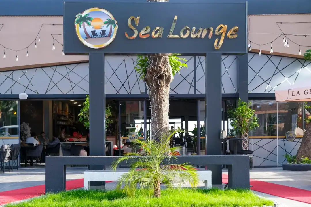 Sea Lounge