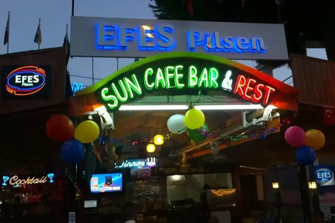 Sun Restaurant Cafe&Bar 1